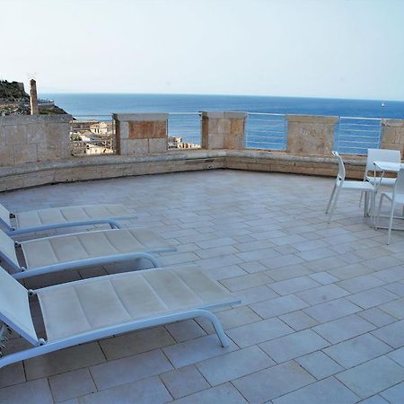 Castello Tafuri Hotel Portopalo Di Capo Passero Luaran gambar