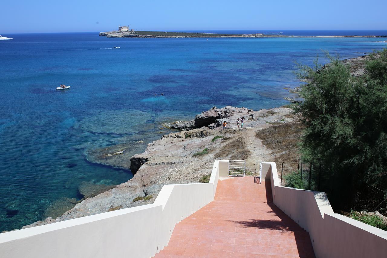 Castello Tafuri Hotel Portopalo Di Capo Passero Luaran gambar