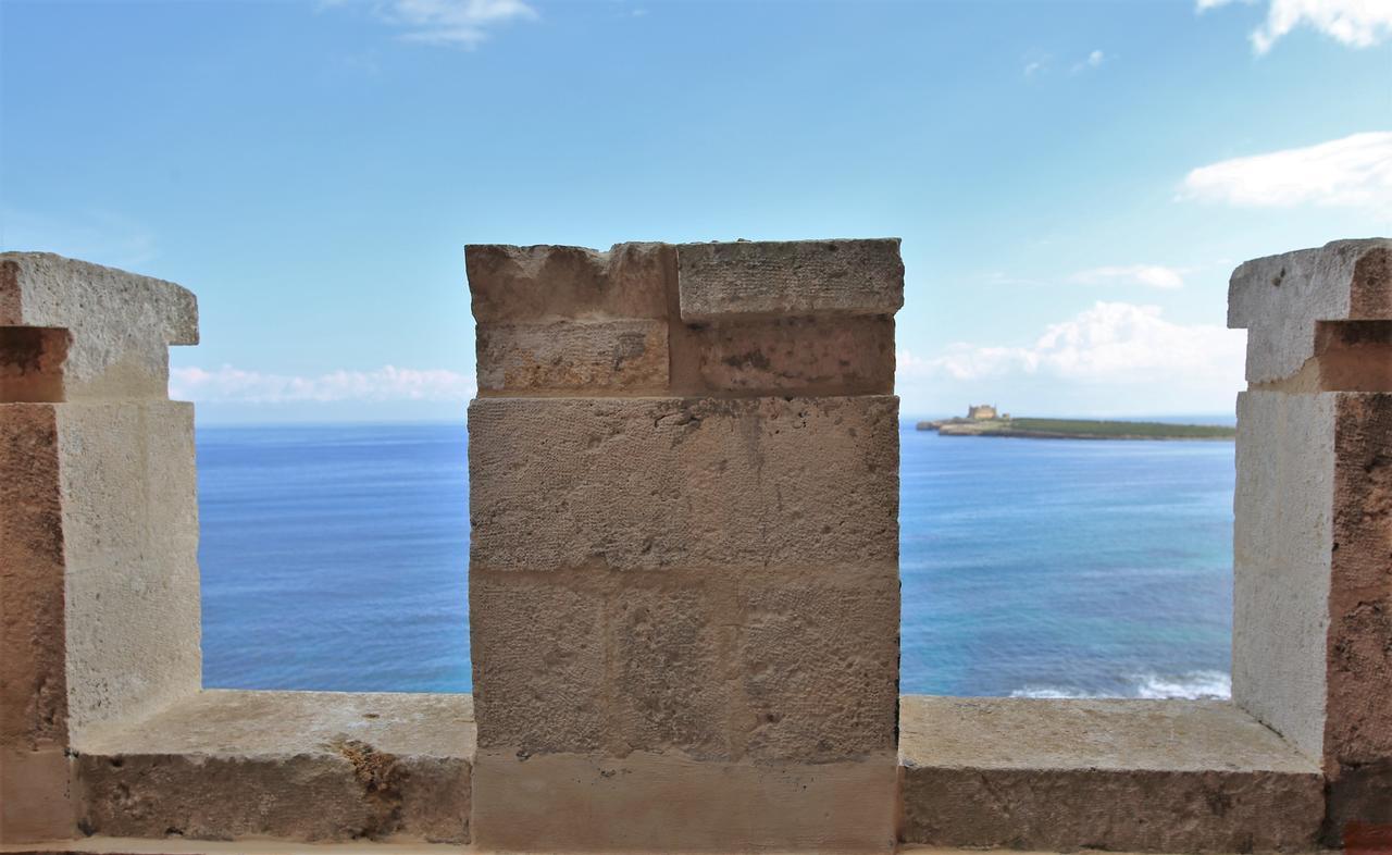 Castello Tafuri Hotel Portopalo Di Capo Passero Luaran gambar