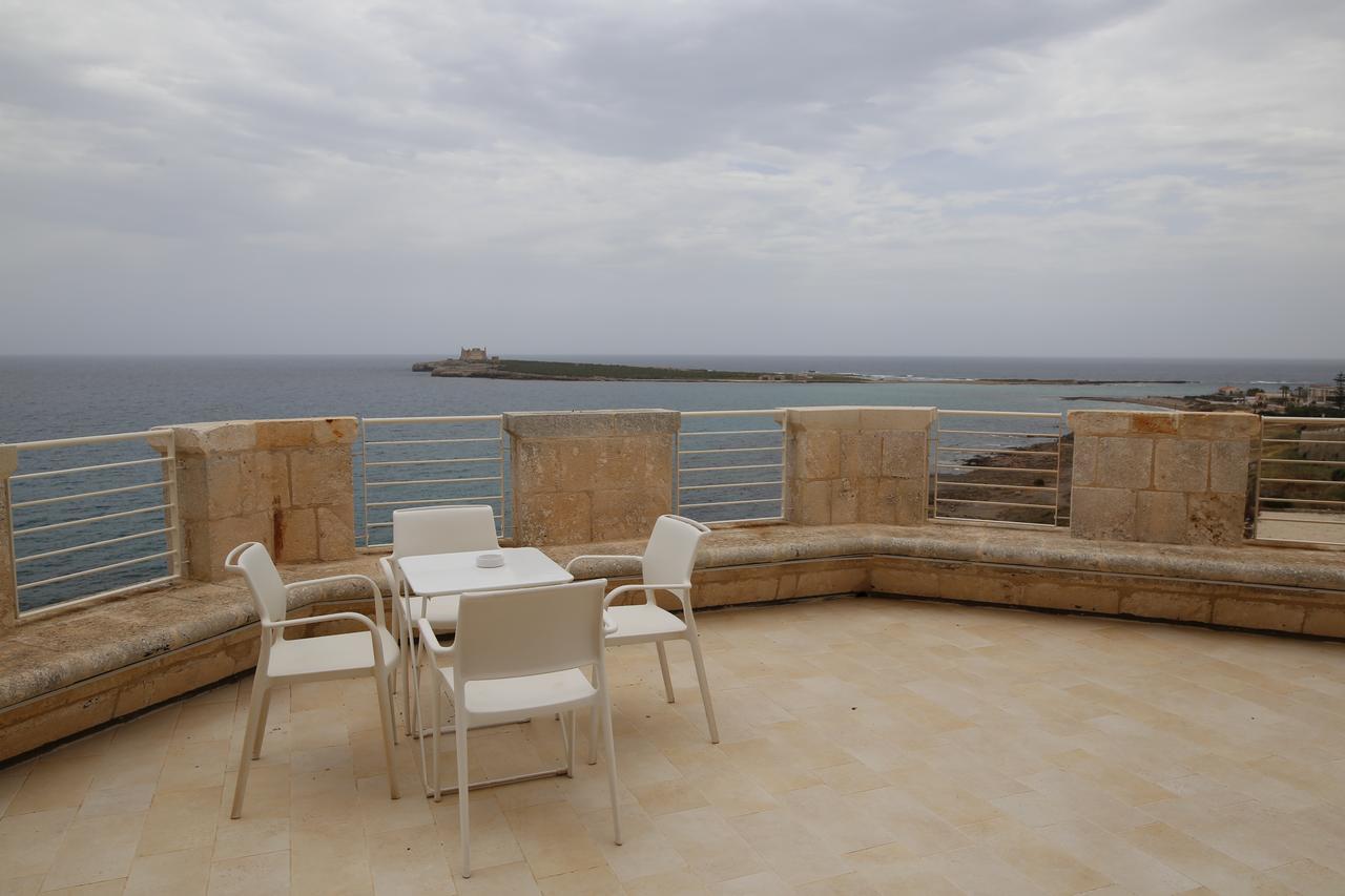 Castello Tafuri Hotel Portopalo Di Capo Passero Luaran gambar